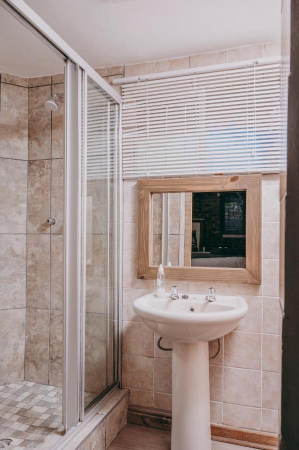 Cosy Cottages Guesthouse Potchefstroom Bagian luar foto